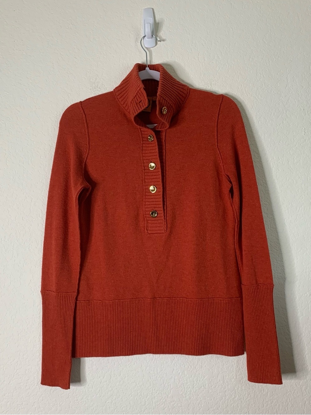 Tory Burch women’s orange wool/ cashmere long sleeve turtleneck sweater S